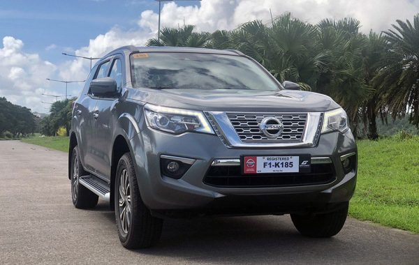 Cho Thuê Xe Tự Lái 7 Chỗ Nissan Terra